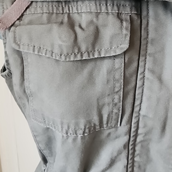 Sebby green cargo vest. Petite SM - Picture 2 of 6